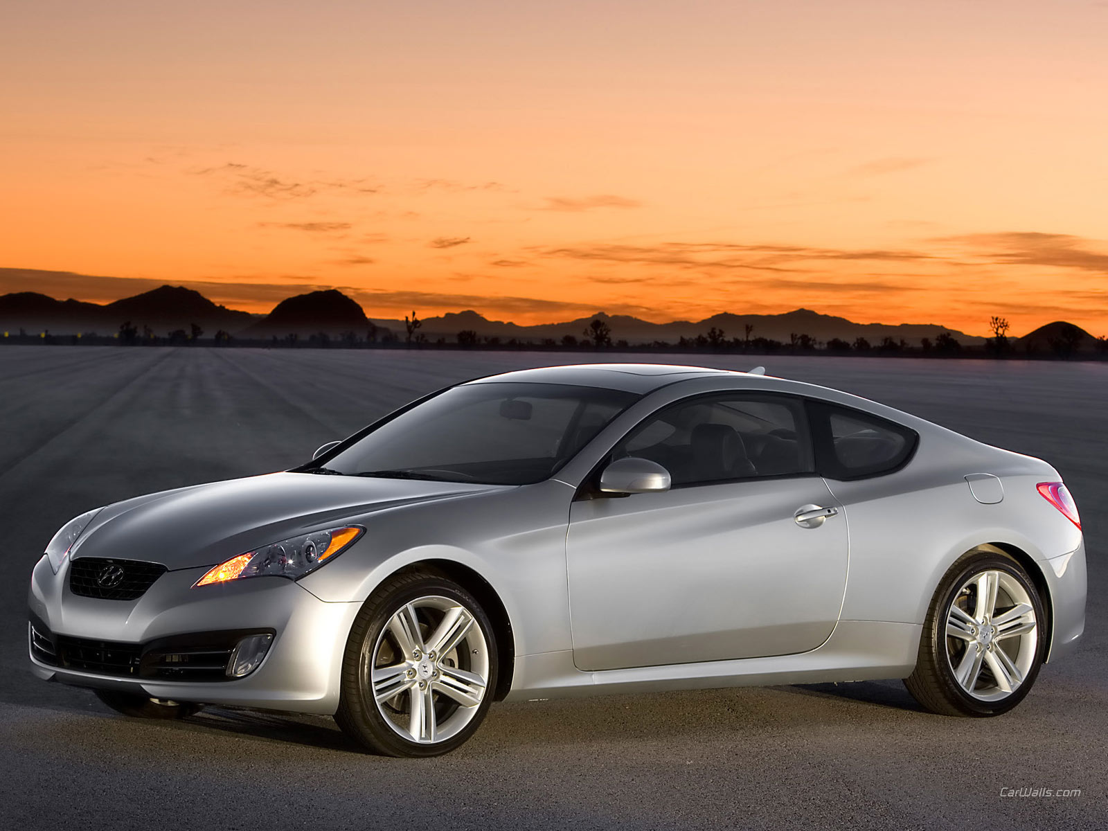 Hyundai Genesis Coupe 1600x1200 b118 - Tapety na pulpit - samochody ...